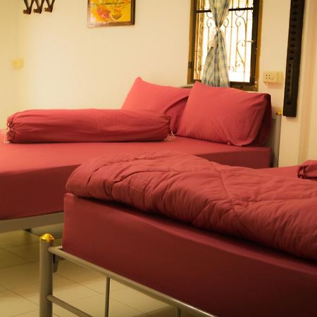 Ban Sabai Sabai Guest House Kancsanaburi Szoba fotó